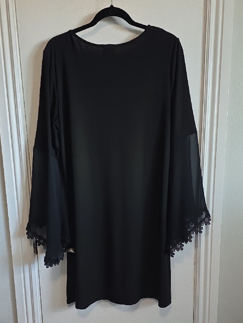 MSK Black V-Neck Bell Sleeve Dress with Lace Trim - Picture 3 of 5
